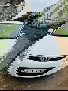 Hyundai i20 [2010-2012] Magna...