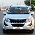 Mahindra XUV500 W7