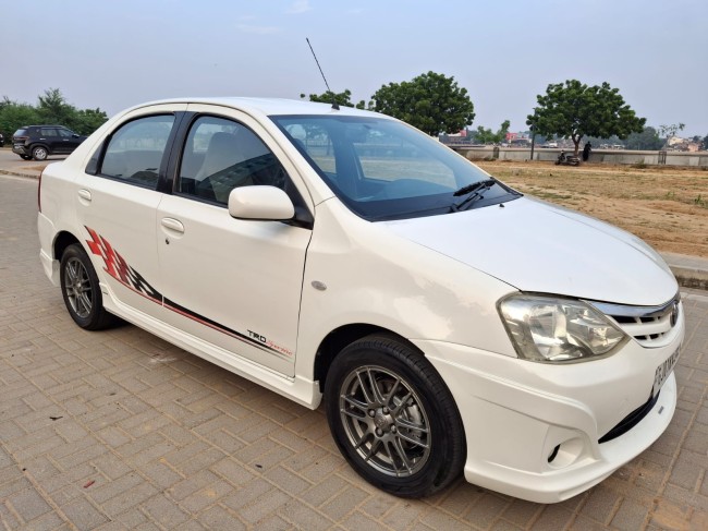 Toyota Etios [2010-2013] TRD S...