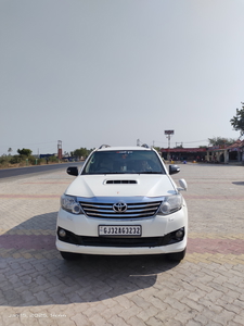 Toyota Fortuner [2012-2016] 3....