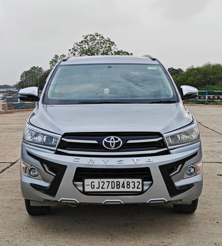 Toyota Innova Crysta 2.4 GX 7...